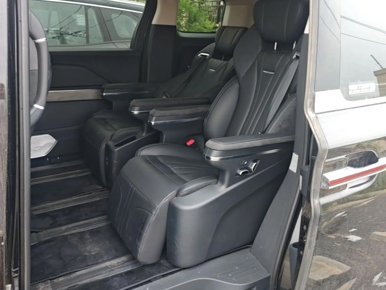 Hongqi HQ9 PHEV 2024 2.0T Four-Wheel Drive Business Edition — миниатюра 20