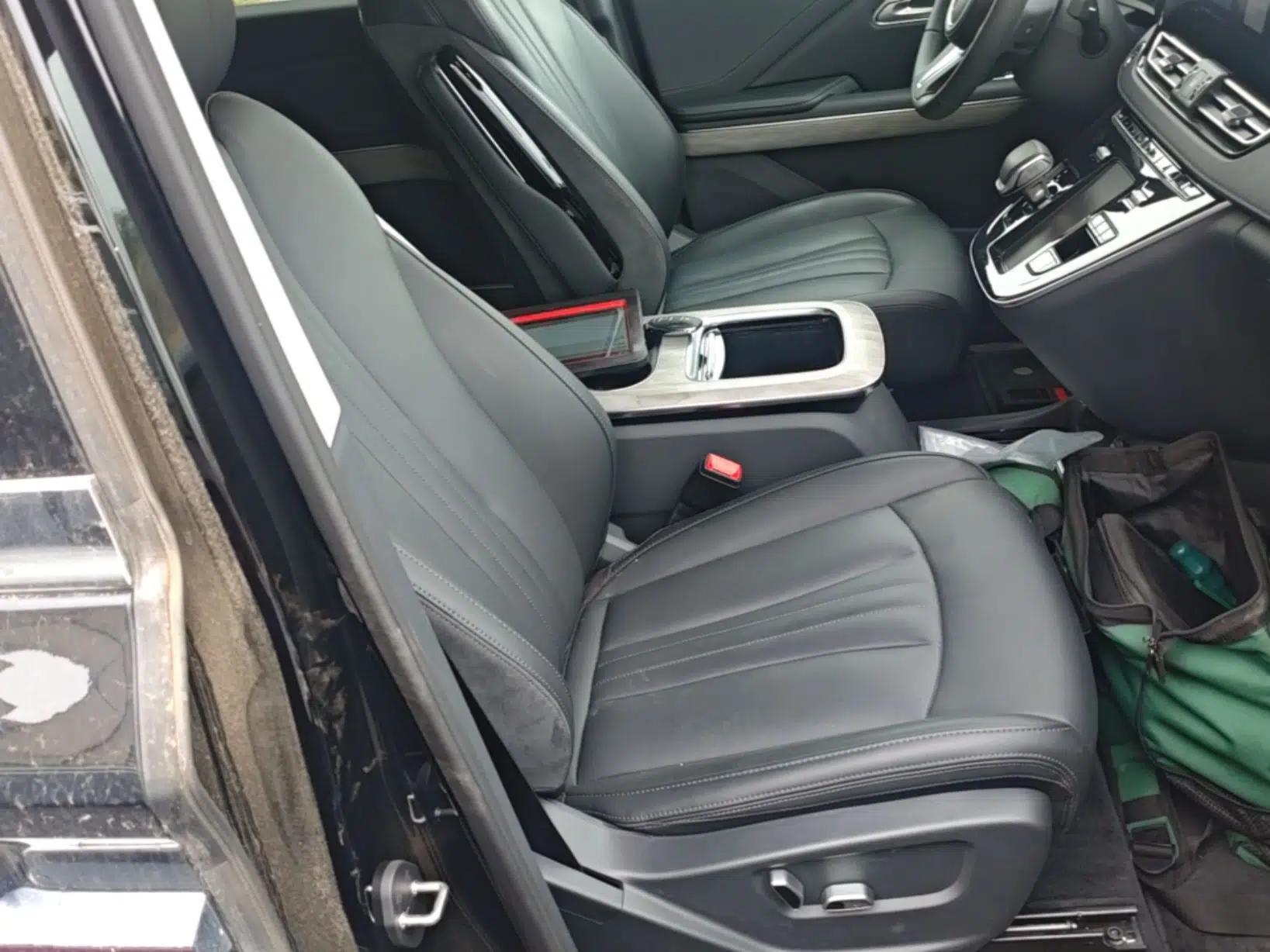 Hongqi HQ9 PHEV 2024 2.0T Four-Wheel Drive Business Edition — миниатюра 23