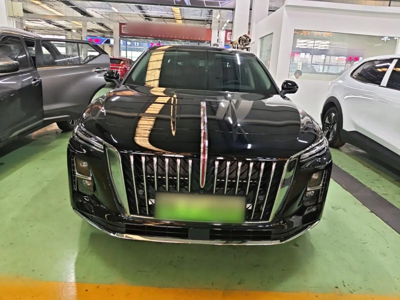 Hongqi H5 PHEV 2025 130 Super Hybrid Version — миниатюра 2