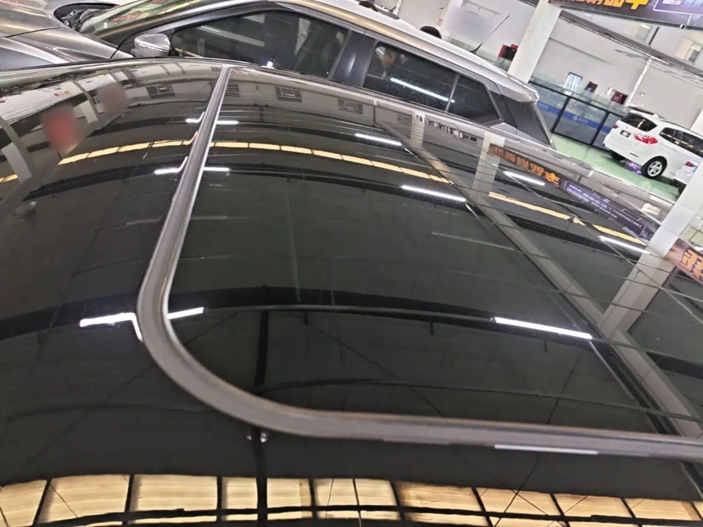 Hongqi H5 PHEV 2025 130 Super Hybrid Version — миниатюра 11
