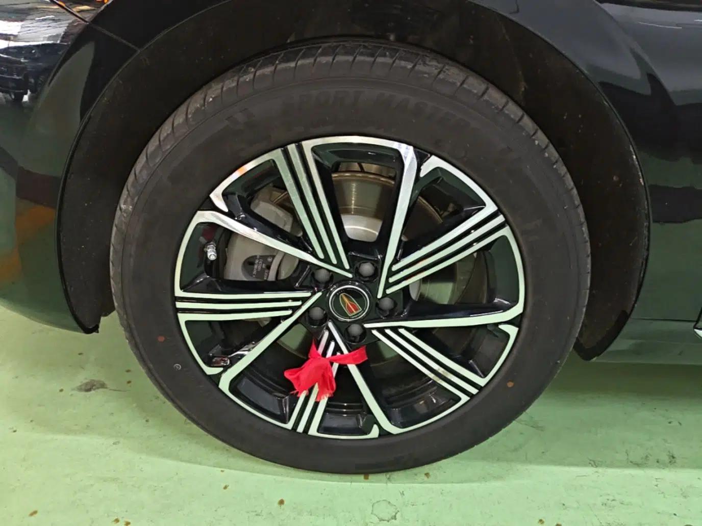 Hongqi H5 PHEV 2025 130 Super Hybrid Version — миниатюра 9