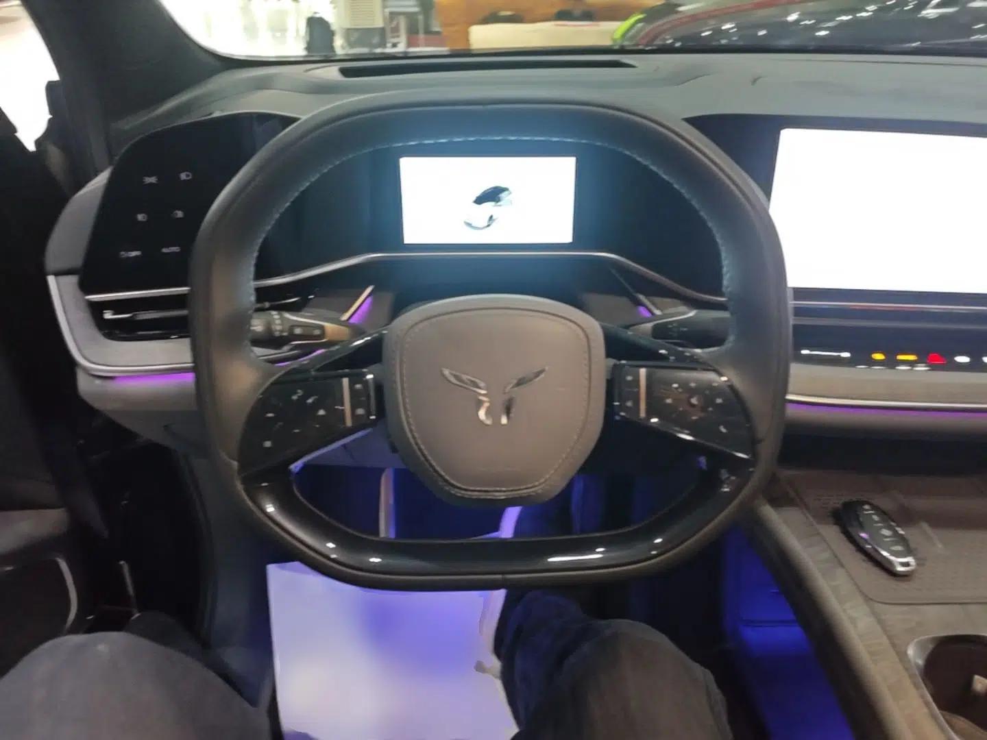 Hongqi Tiangong 08 2025 680 Ultra Four-Wheel-Drive Version — миниатюра 14