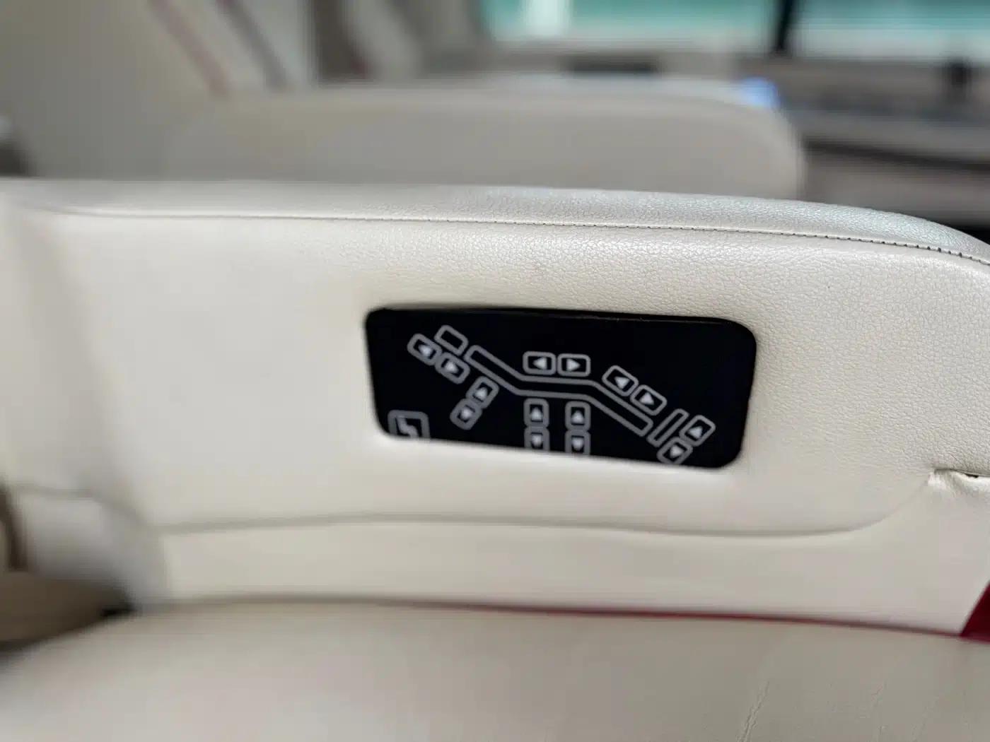 2011 SAVANA 6.0L Business Star 10-seater — миниатюра 15