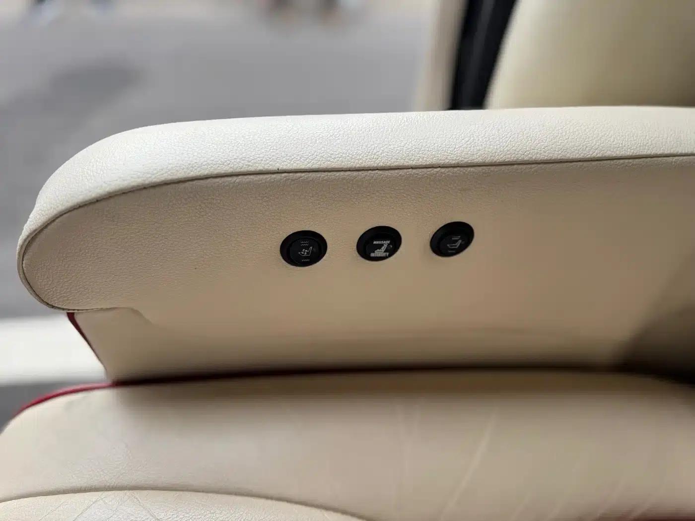 2011 SAVANA 6.0L Business Star 10-seater — миниатюра 16