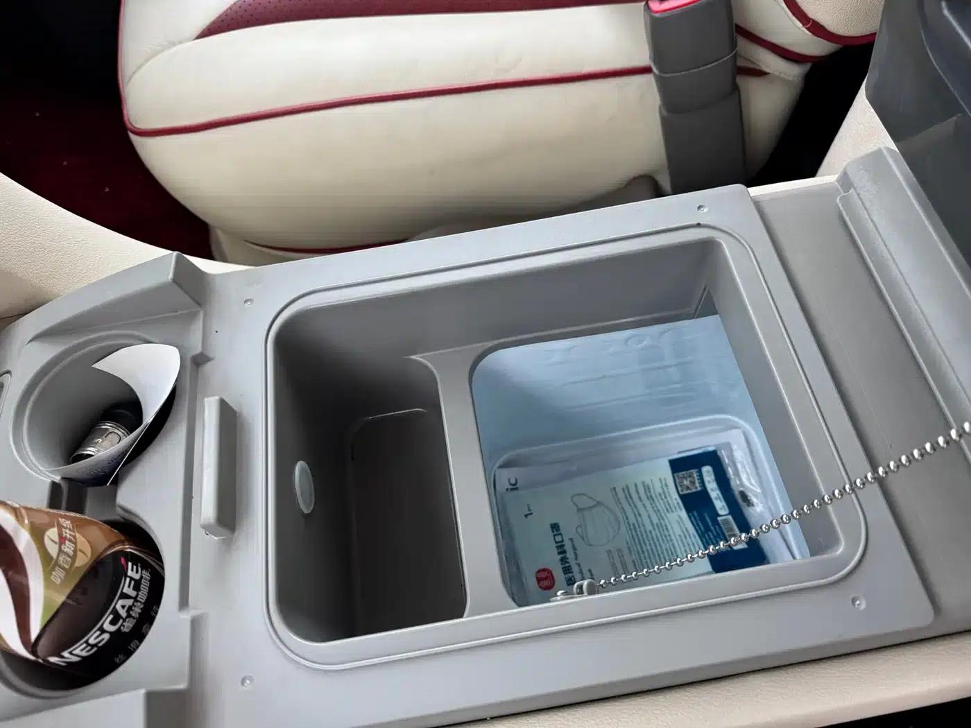 2011 SAVANA 6.0L Business Star 10-seater — миниатюра 10
