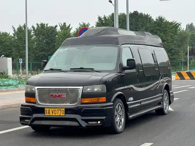 2011 SAVANA 6.0L Business Star 10-seater