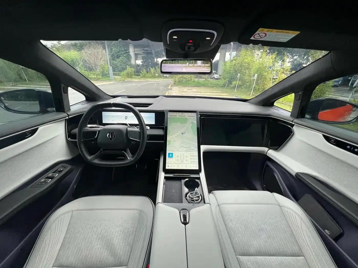 HiPhi X 2021 Flagship Edition 6-seater — миниатюра 21
