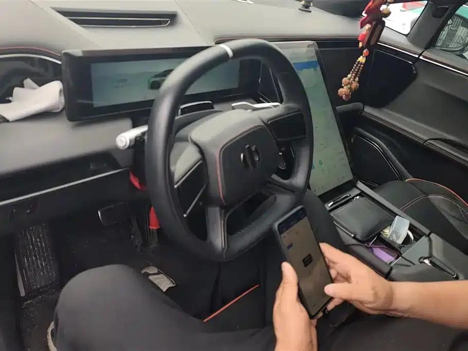 HiPhi X 2021 Luxury 6-seater — миниатюра 12