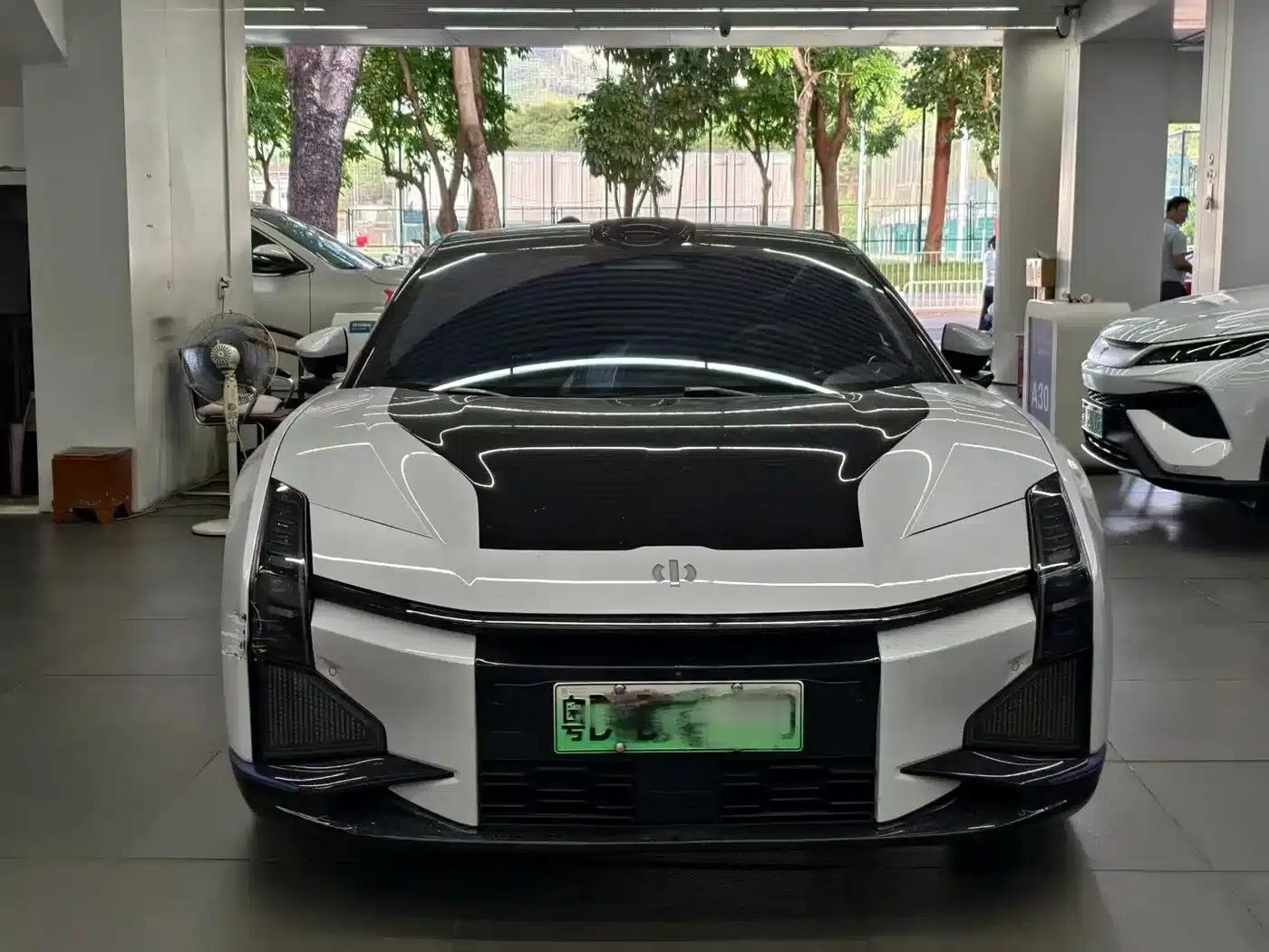 HiPhi Z 2023 Five-Seat Version — миниатюра 2