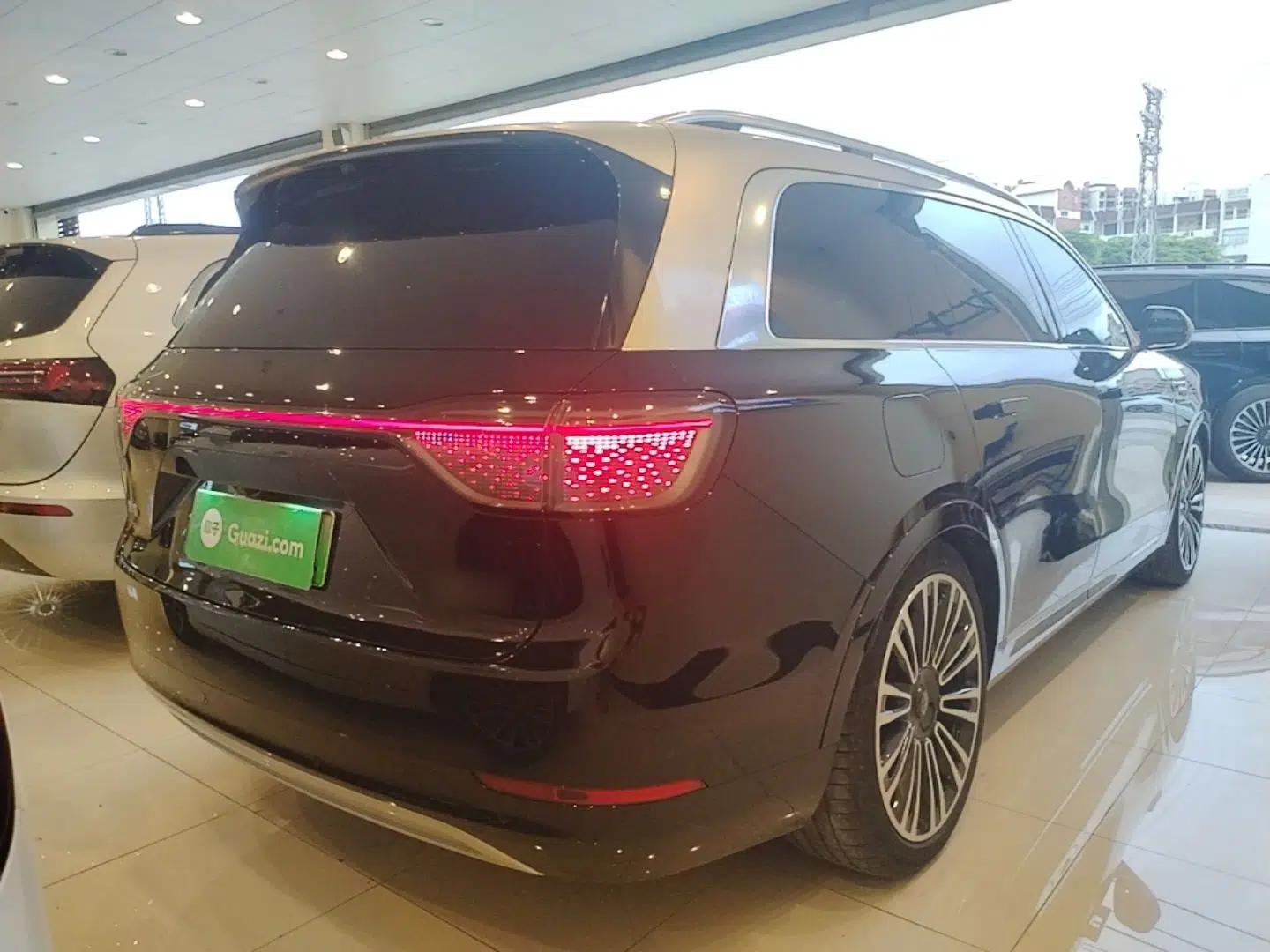Hima AITO M9 2024 Range-Extended Ultra Version 42 kWh 6-Seater Model — миниатюра 4