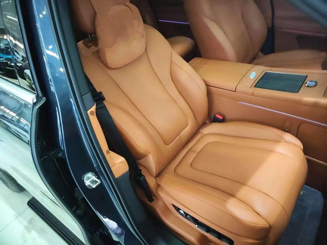 Hima AITO M9 2024 Range-Extended Ultra Version 42 kWh 6-Seater Model — миниатюра 23