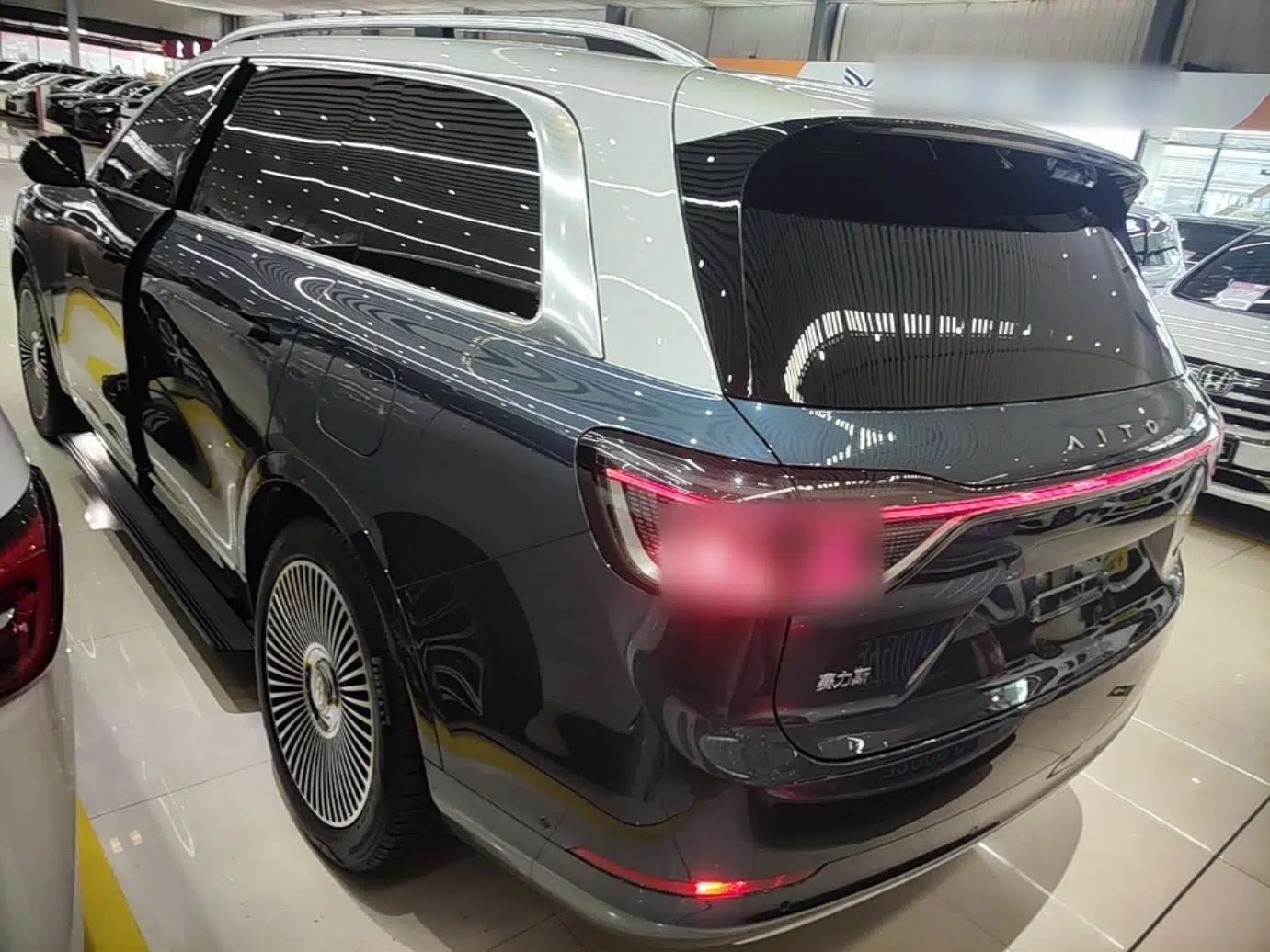 Hima AITO M9 2024 Range-Extended Ultra Version 42 kWh 6-Seater Model — миниатюра 4