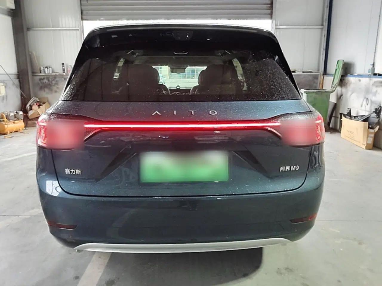 Hima AITO M9 2024 Range-Extended Ultra Version 42 kWh 6-Seater Model — миниатюра 5