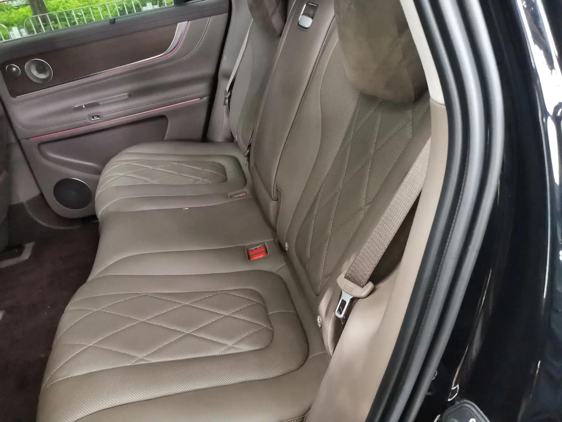 Hima AITO M9 2024 Range-Extended Ultra Version 52 kWh 5-Seater Model — миниатюра 18