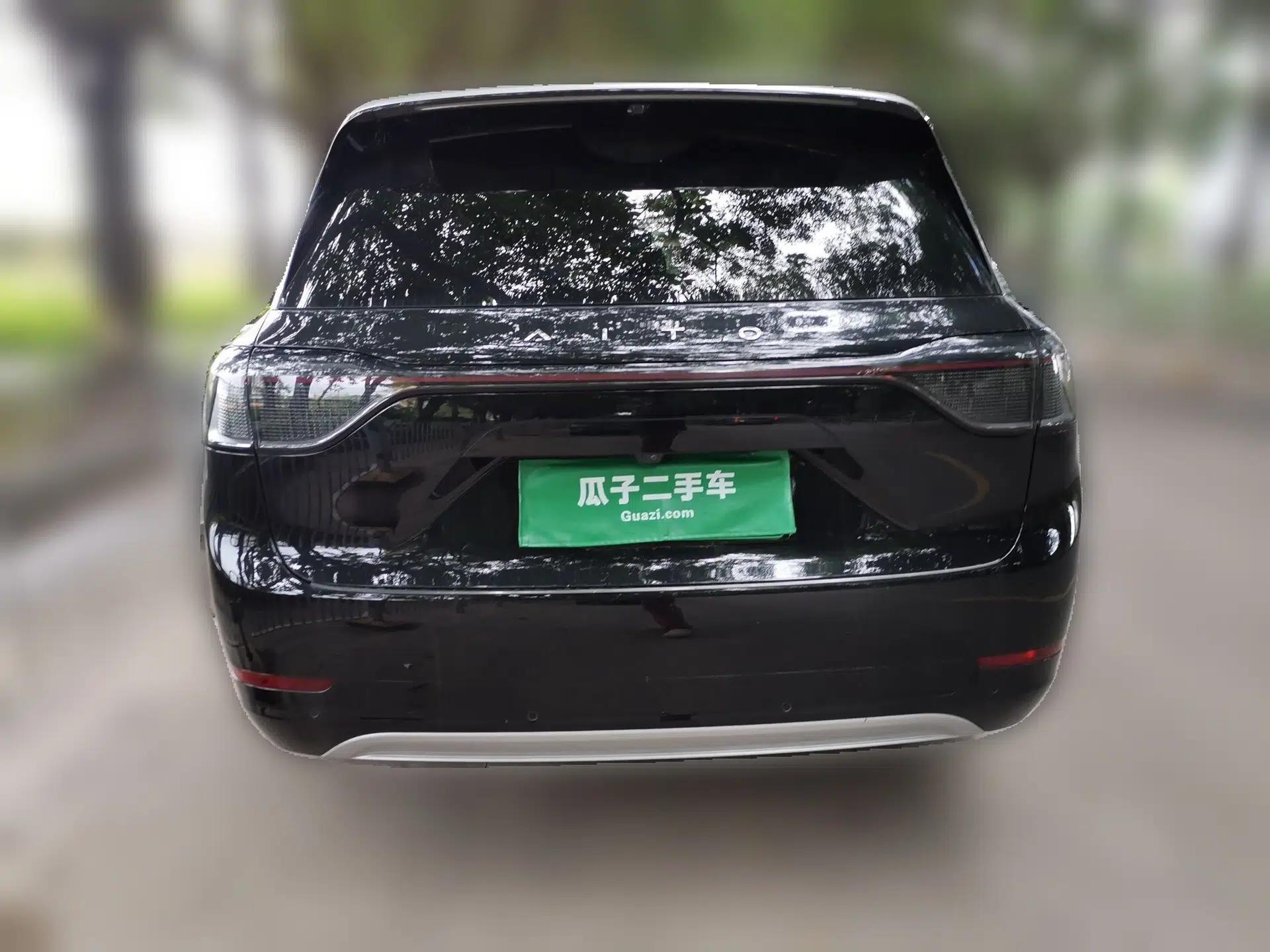 Hima AITO M9 2024 Range-Extended Ultra Version 52 kWh 5-Seater Model — миниатюра 5