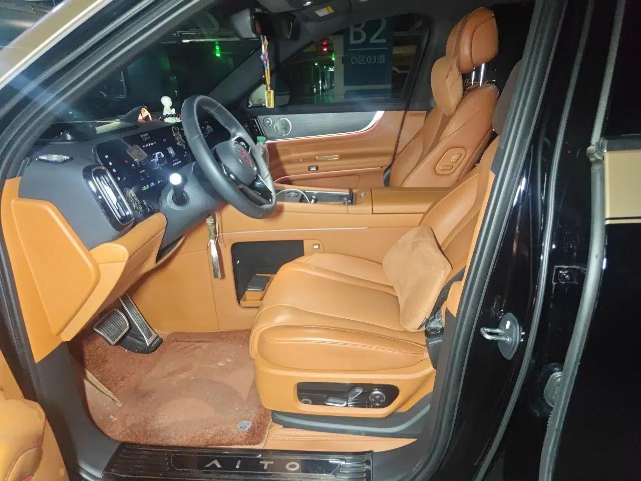 Hima AITO M9 2024 Range-Extended Ultra Version 52 kWh 6-Seater Model — миниатюра 16