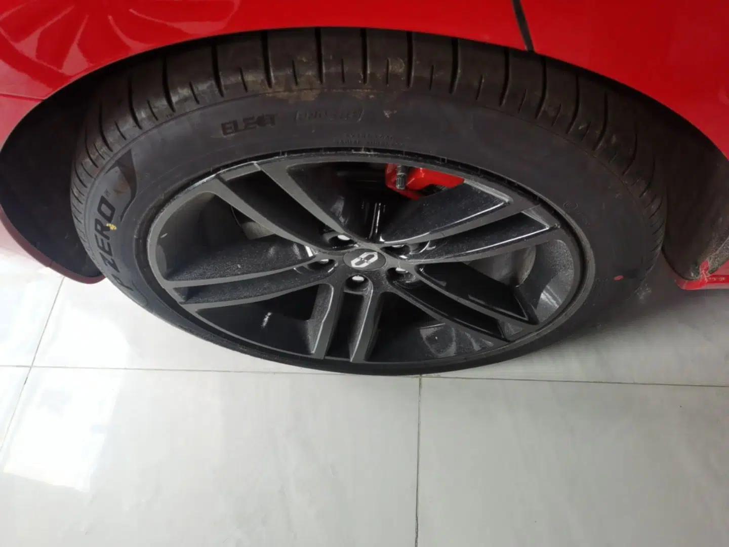 Hima AITO M5 2025 Extended-Range Ultra All-Wheel-Drive Version — миниатюра 10