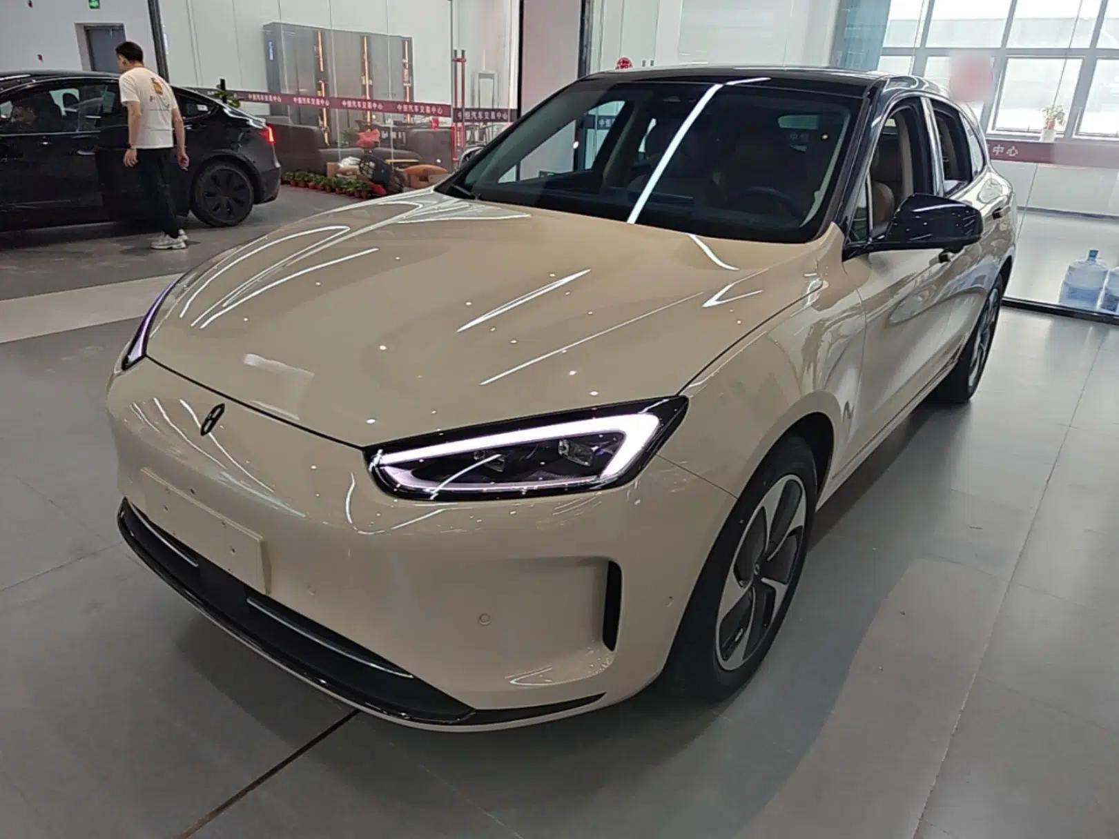 Hima AITO M5 2022 Pure Electric Rear-Drive Standard Edition — миниатюра 1