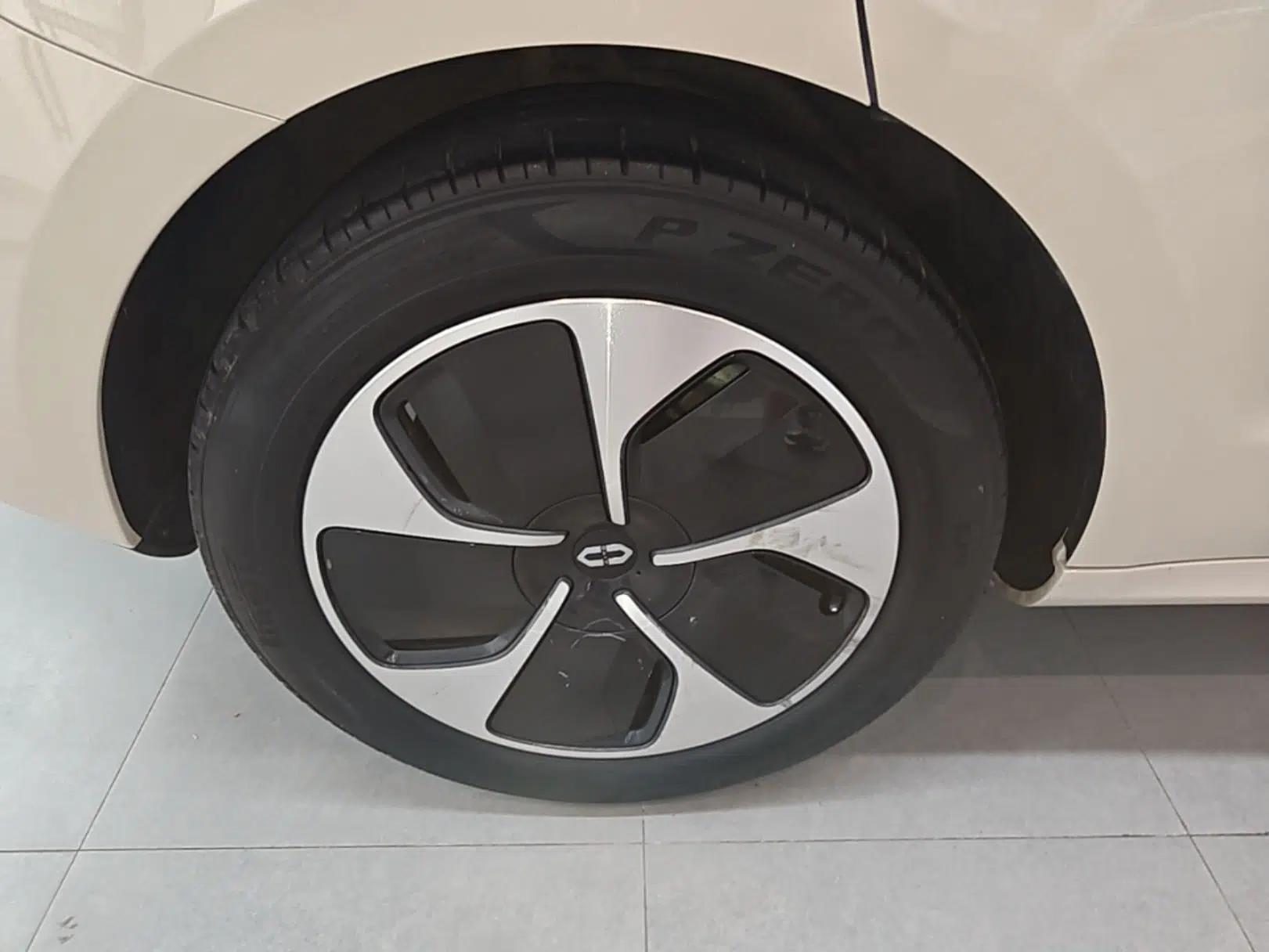 Hima AITO M5 2022 Pure Electric Rear-Drive Standard Edition — миниатюра 10