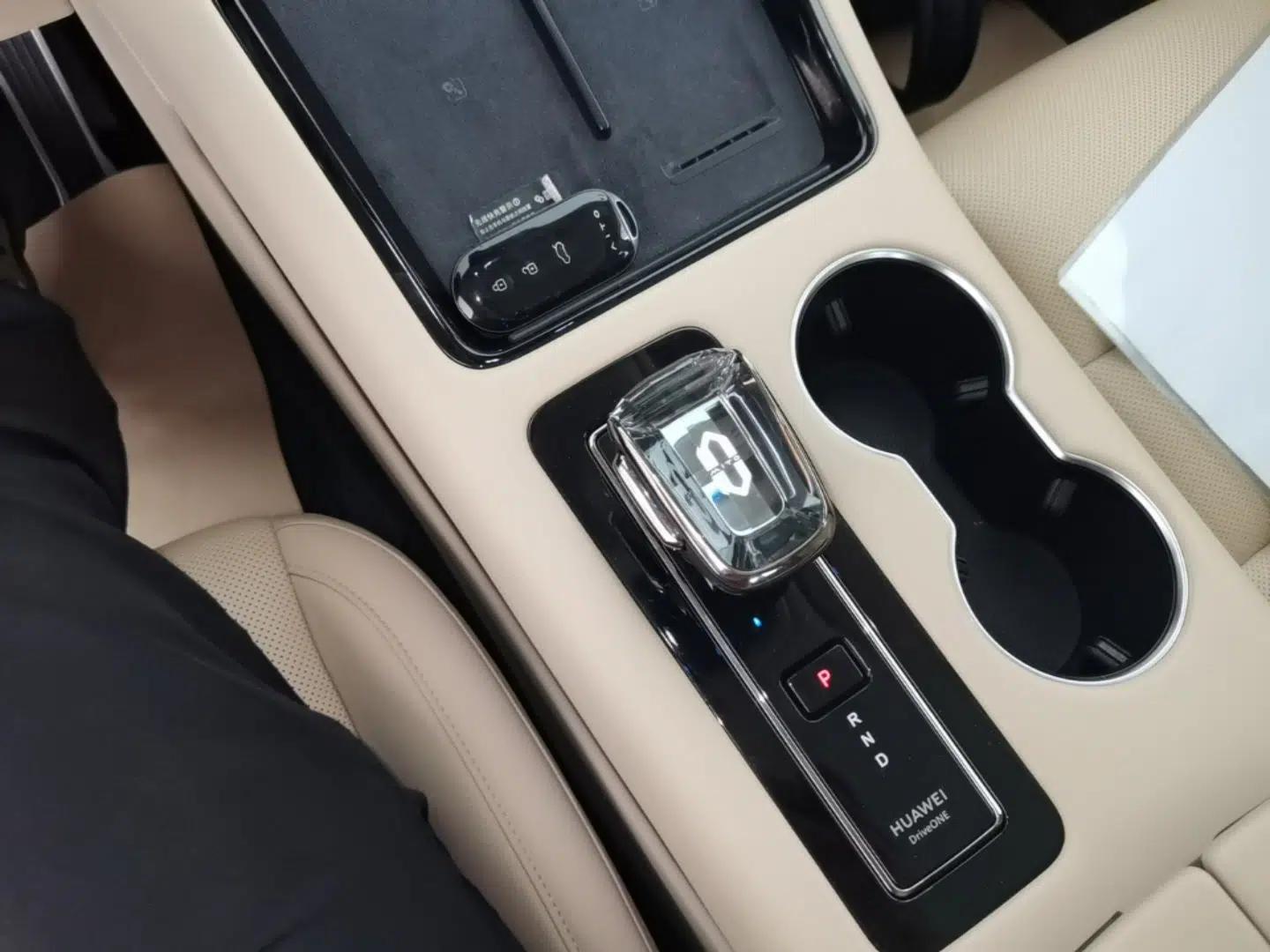 Hima AITO M5 2023 Extended-Range Four-Wheel Drive Intelligent Driving Version — миниатюра 16