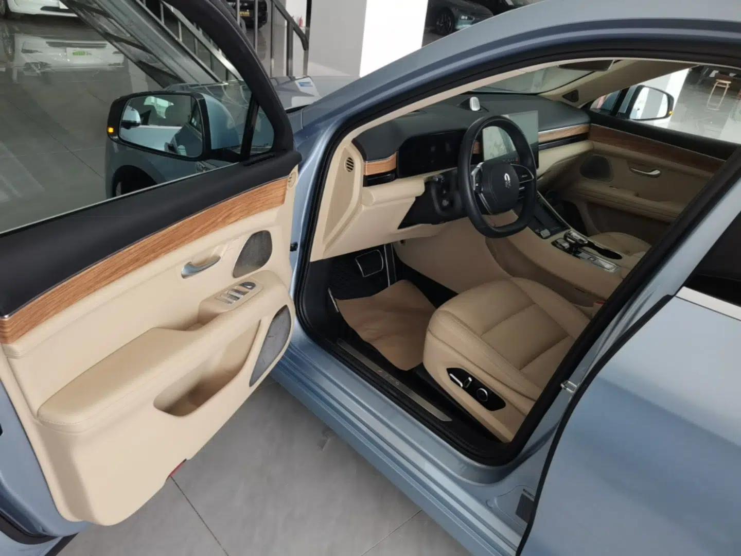 Hima AITO M5 2023 Extended-Range Four-Wheel Drive Intelligent Driving Version — миниатюра 18