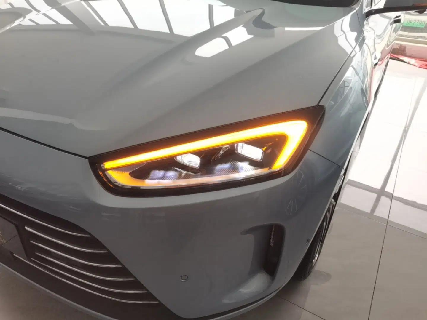 Hima AITO M5 2023 Extended-Range Four-Wheel Drive Intelligent Driving Version — миниатюра 5