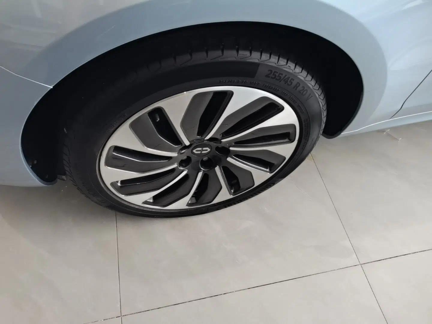 Hima AITO M5 2023 Extended-Range Four-Wheel Drive Intelligent Driving Version — миниатюра 9