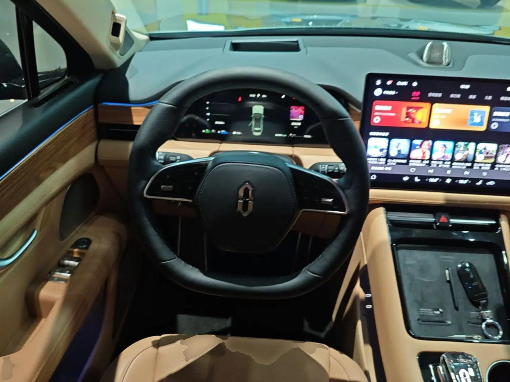 Hima AITO M5 2023 Extended-Range Four-Wheel Drive Intelligent Driving Version — миниатюра 14