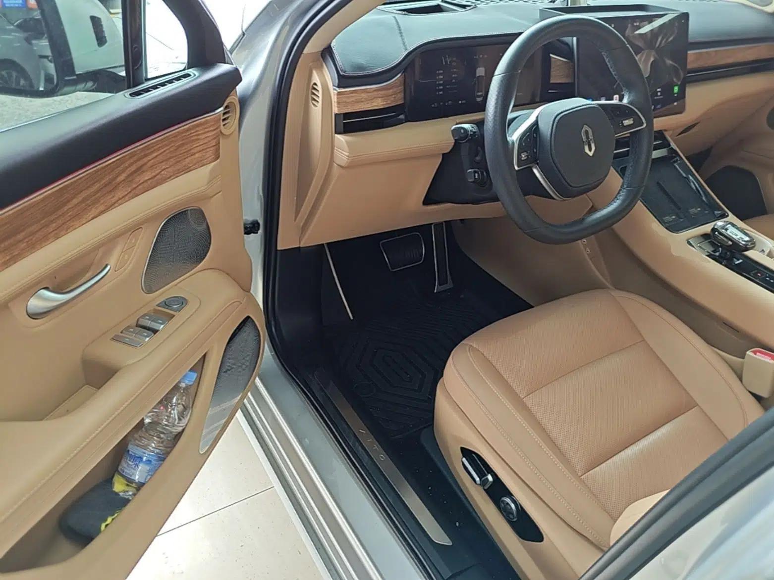 Hima AITO M5 2023 Extended-Range Rear-Drive Intelligent Driving Version — миниатюра 19