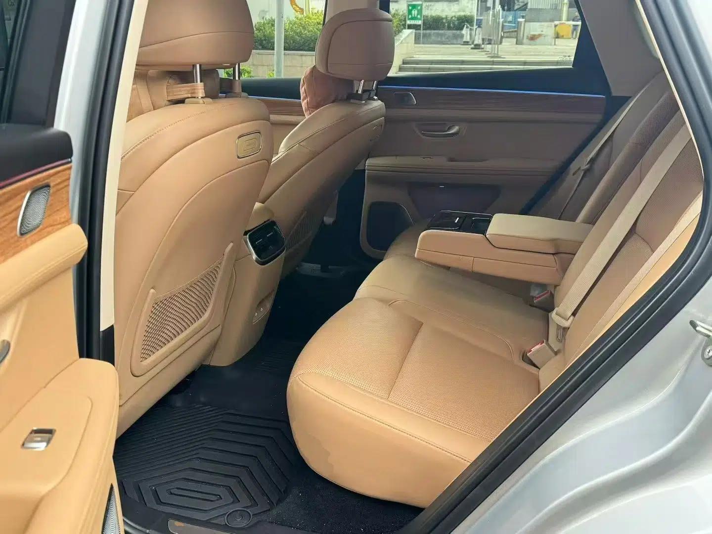 Hima AITO M5 2023 Extended-Range Rear-Drive Intelligent Driving Version — миниатюра 20