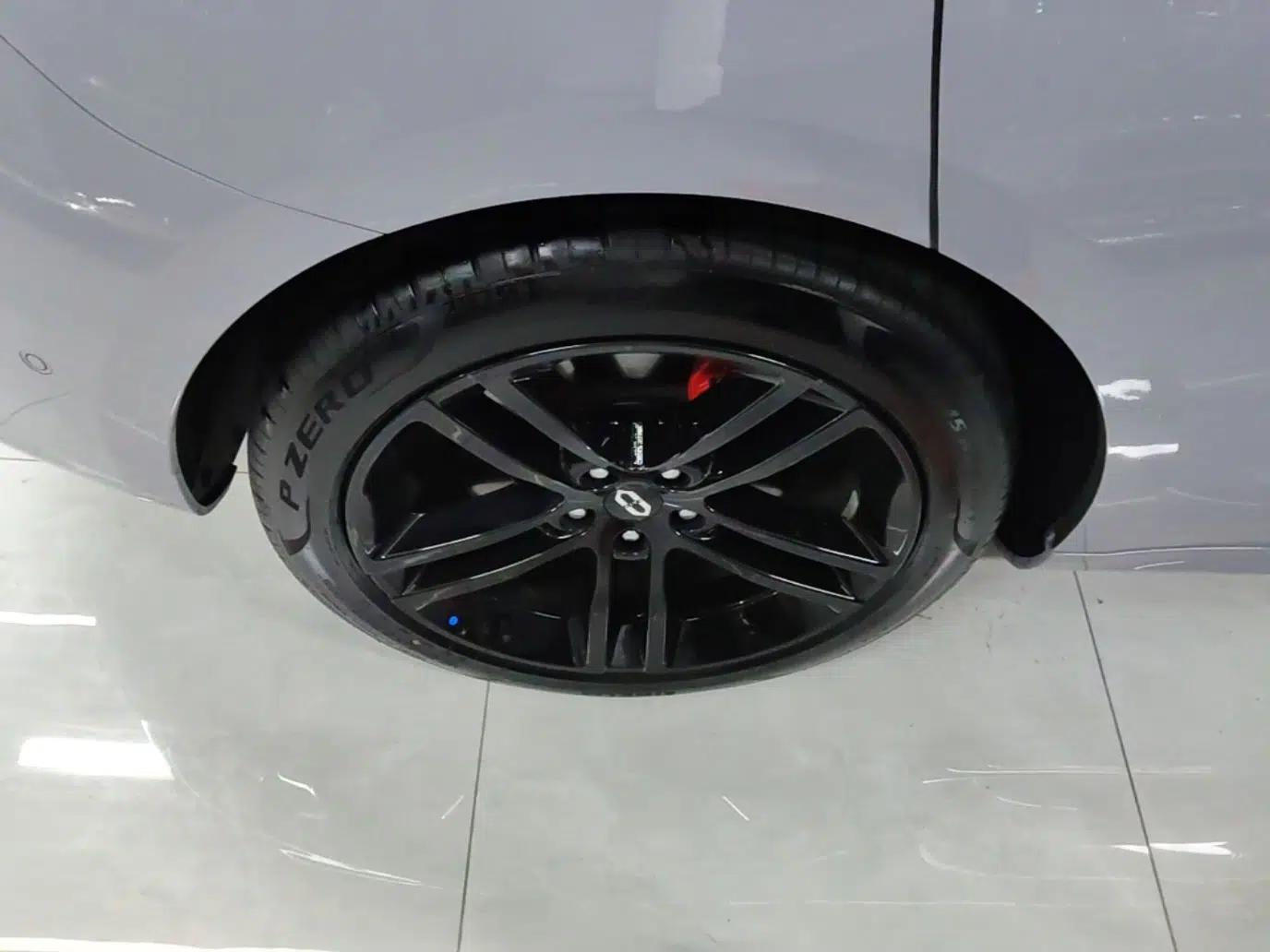 Hima AITO M5 2025 Extended-Range Ultra Rear-Wheel-Drive Version — миниатюра 10