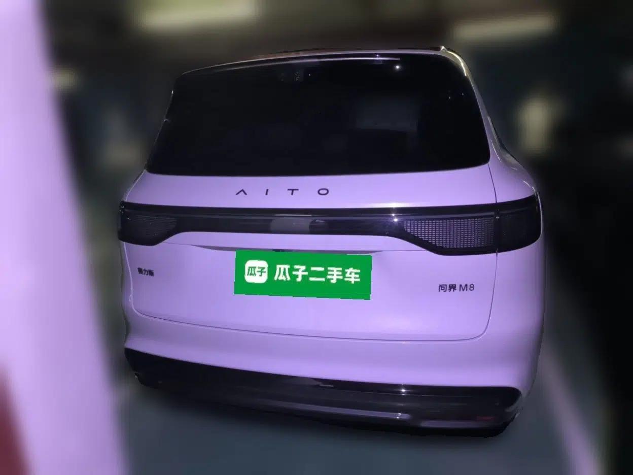 Hima AITO M8 2025 Extended-Range Ultra Version 53.4 kWh 5-Seater Edition — миниатюра 5