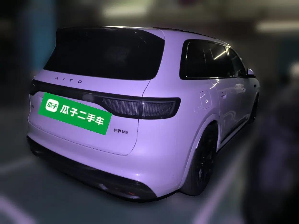 Hima AITO M8 2025 Extended-Range Ultra Version 53.4 kWh 5-Seater Edition — миниатюра 6