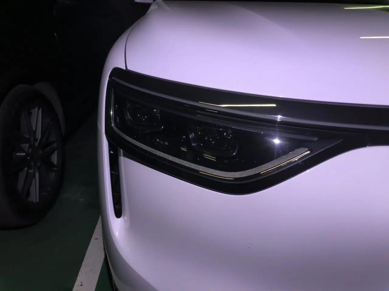 Hima AITO M8 2025 Extended-Range Ultra Version 53.4 kWh 5-Seater Edition — миниатюра 7