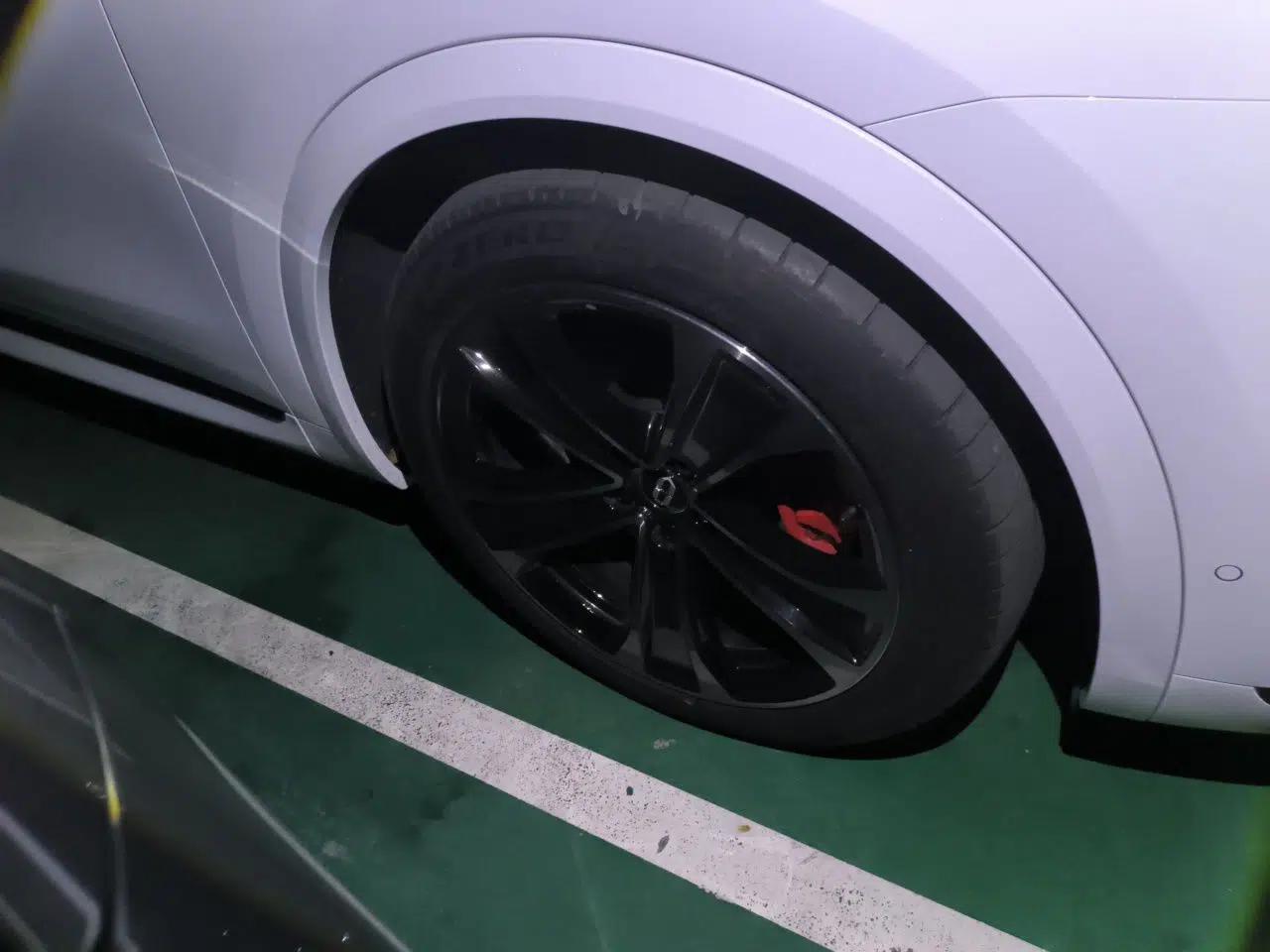 Hima AITO M8 2025 Extended-Range Ultra Version 53.4 kWh 5-Seater Edition — миниатюра 8