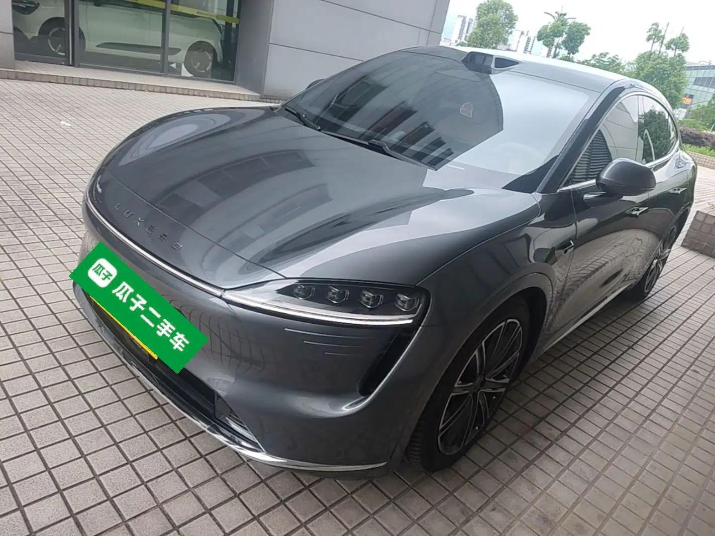 Hima Luxeed R7 2025 Extended-Range 331km Ultra — миниатюра 1