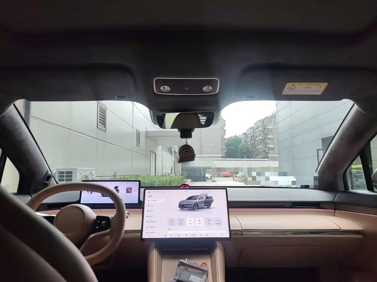 Hima Luxeed R7 2025 Extended-Range 331km Ultra — миниатюра 21
