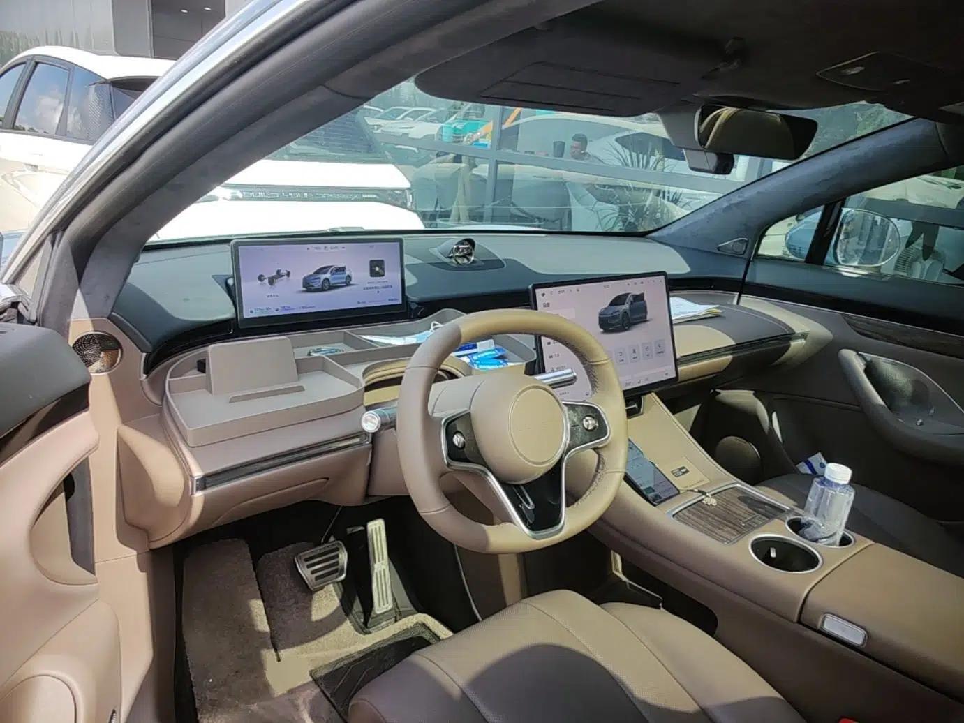Hima Luxeed R7 2025 Range-Extended Version 251 km Max — миниатюра 13
