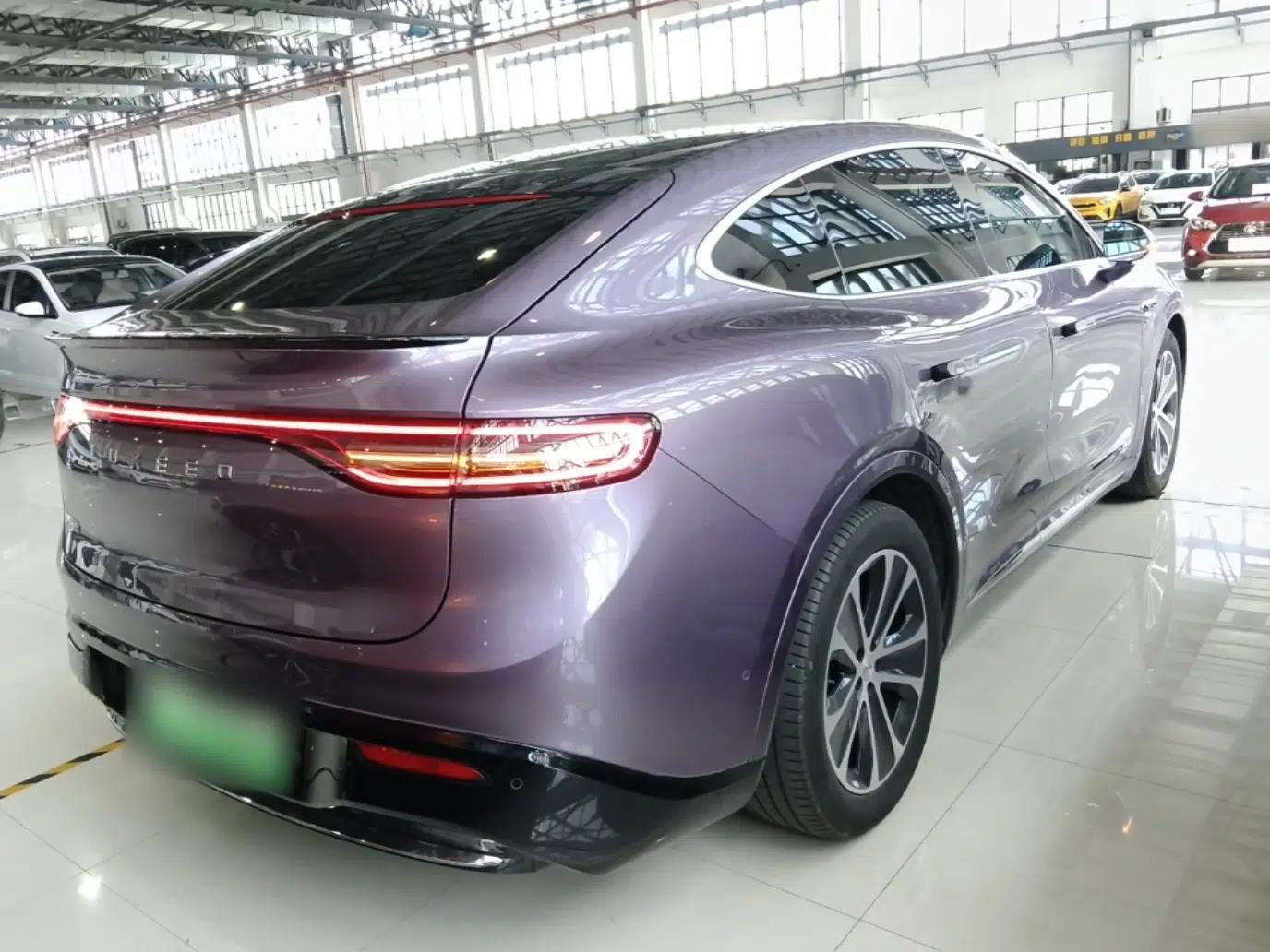 Hima Luxeed R7 2024 All-Electric 802 km Max — миниатюра 6