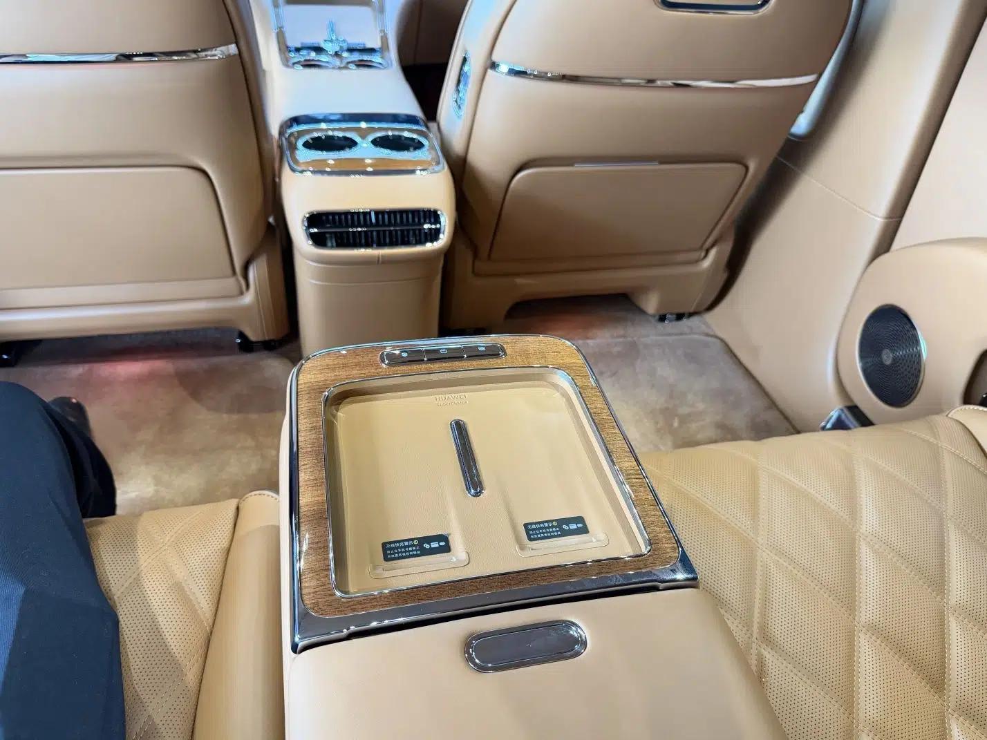 Hima S800 2025 Model, Range-Extended Starlight Premium Edition, 5 Seats — миниатюра 20