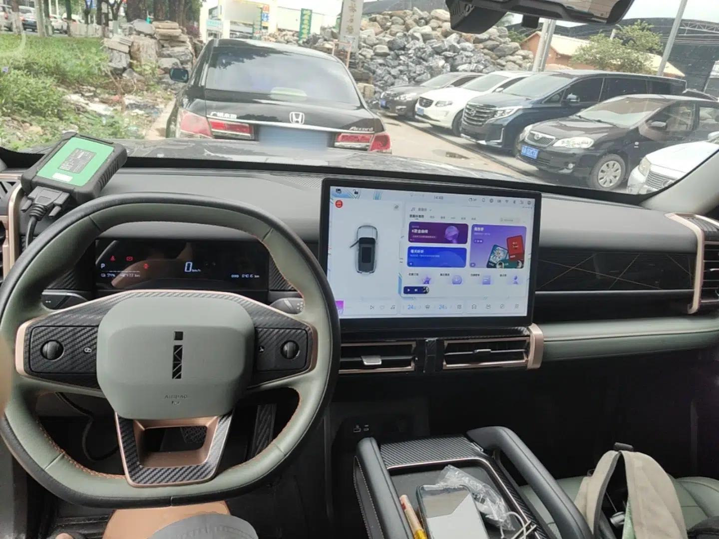 iCAR 03 2024 501km Two-Wheel Drive Long-Range Yuechao Edition — миниатюра 13