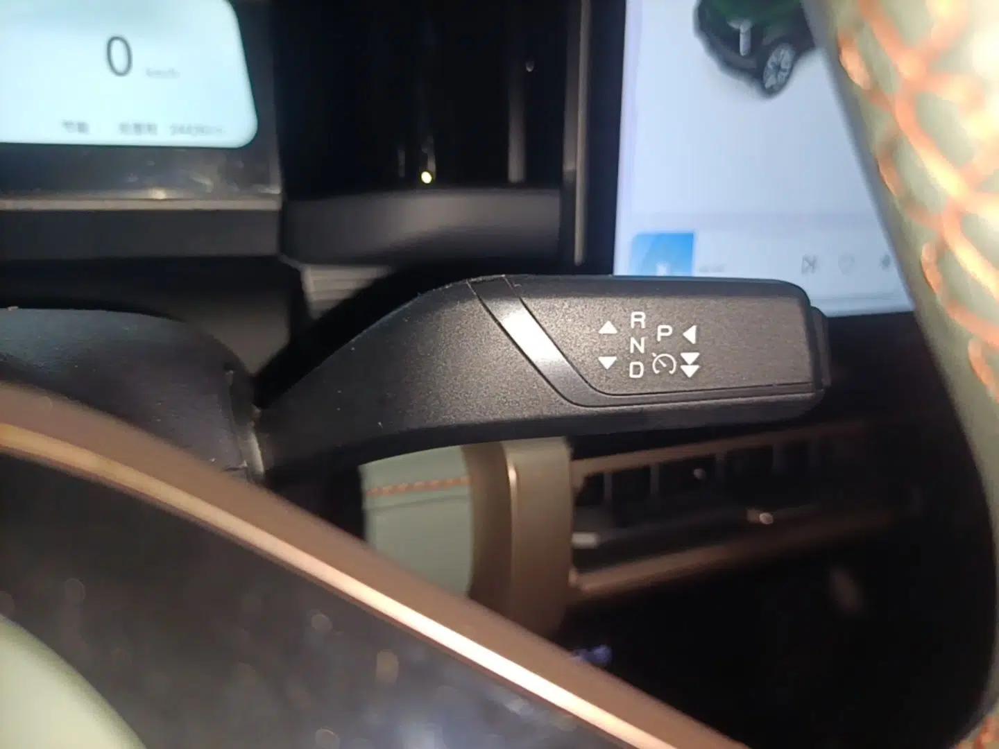 iCAR 03 2024 472km Four-Wheel Drive Long-Range Version — миниатюра 17