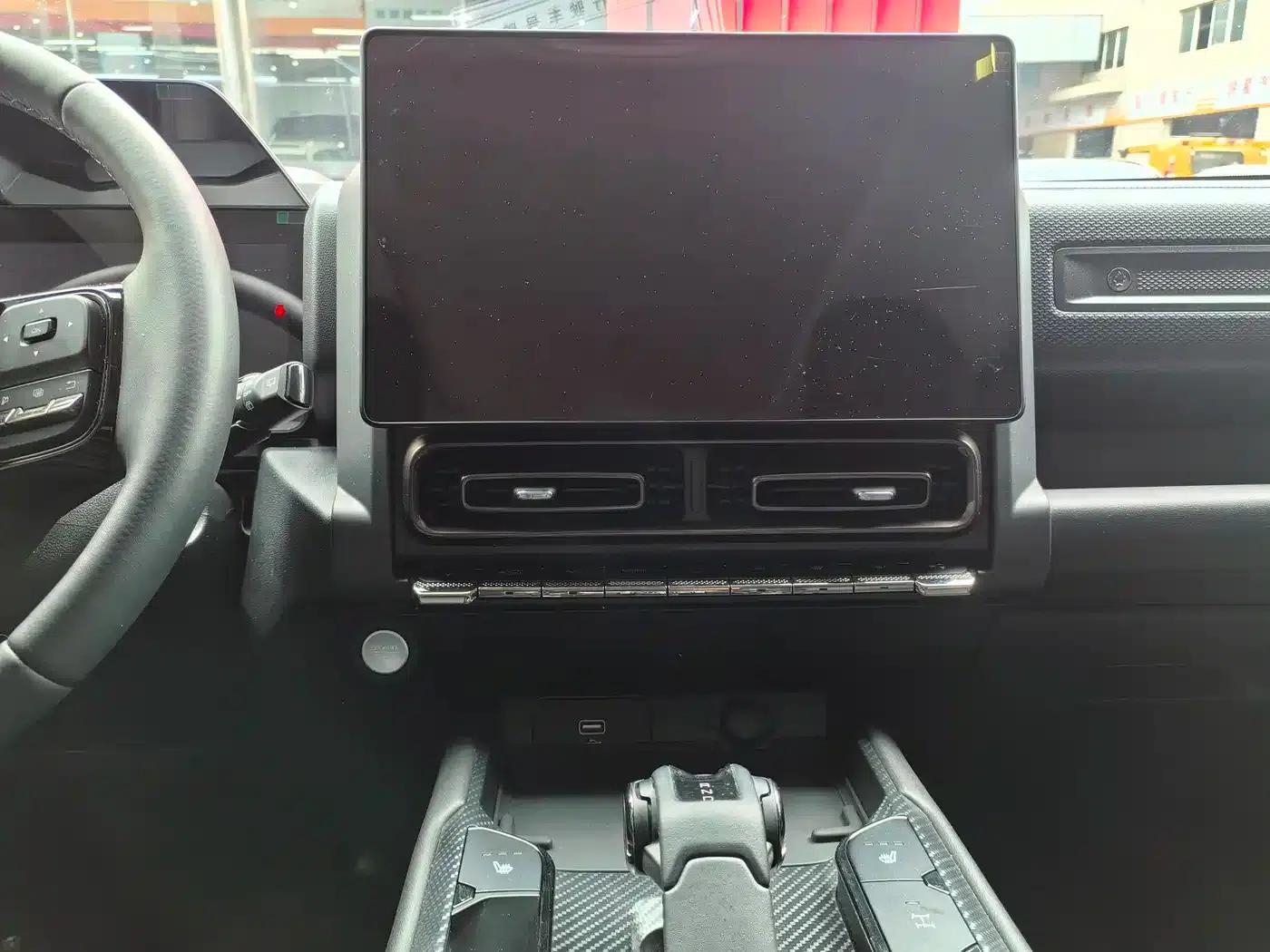 Haval Raptor New Energy 2023 Hi4 145 Explorer Edition — миниатюра 10
