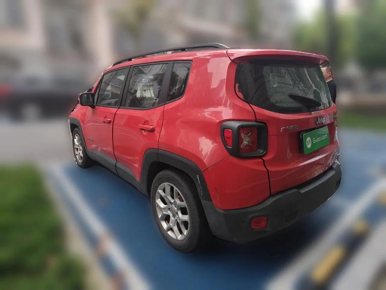 Jeep Renegade 2016 1.4T Automatic Jingneng Edition — миниатюра 4