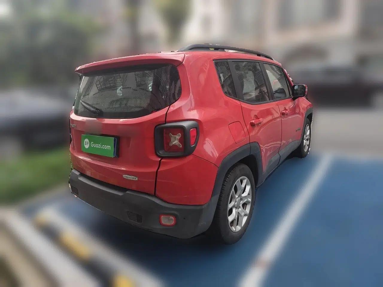 Jeep Renegade 2016 1.4T Automatic Jingneng Edition — миниатюра 6