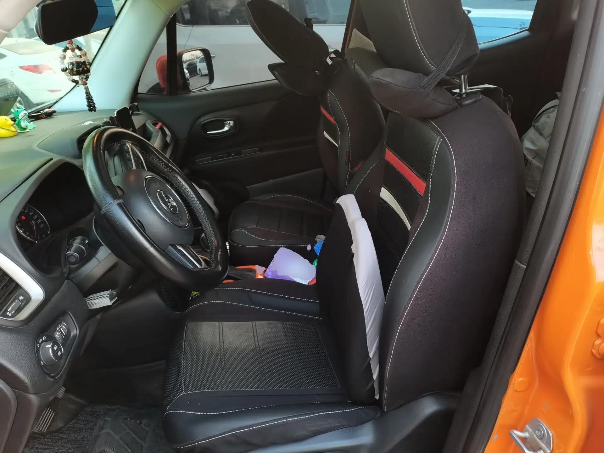 Jeep Renegade 2018 Connected Large Screen Version 180T Automatic High-Energy Edition — миниатюра 16
