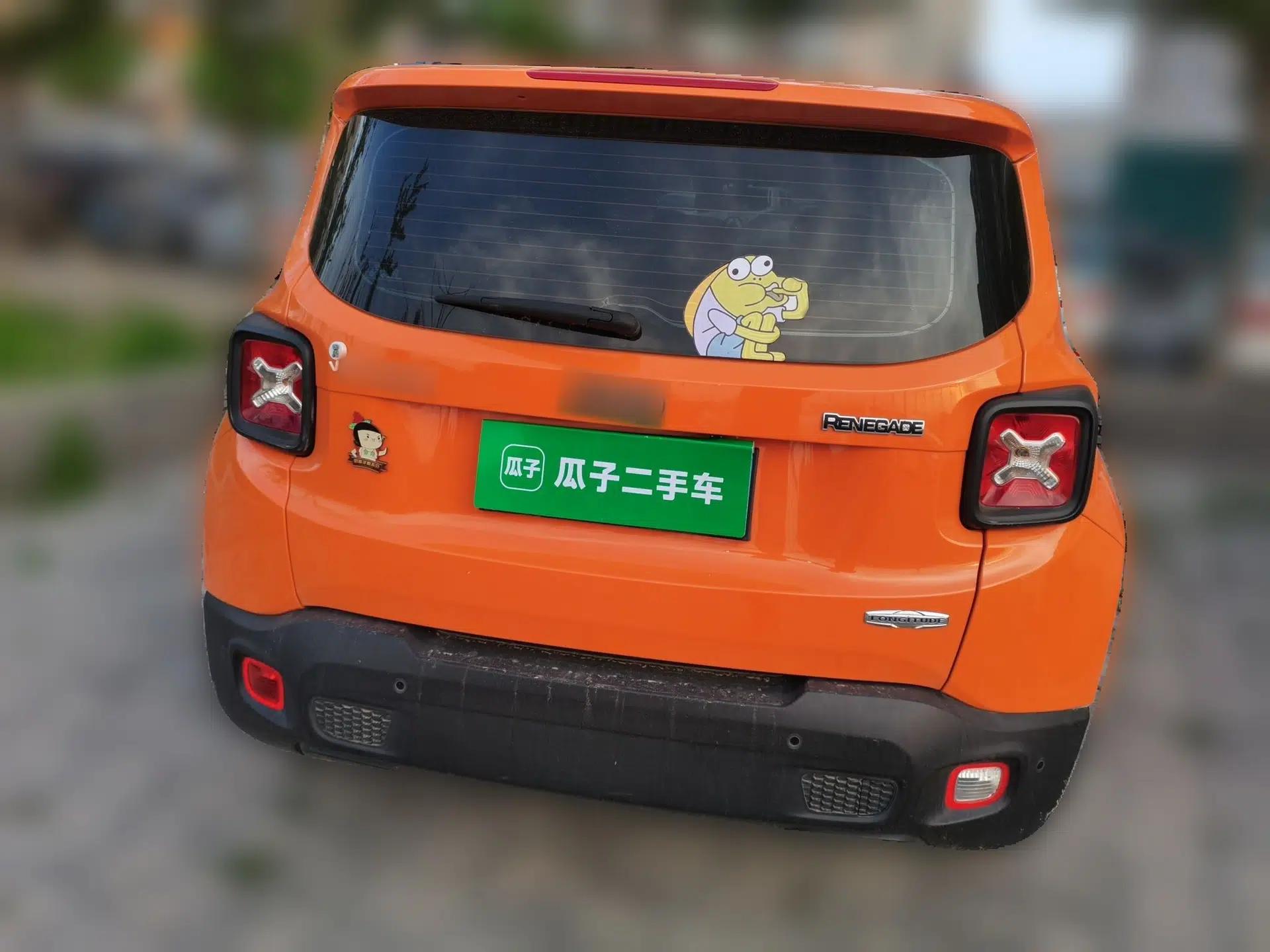 Jeep Renegade 2018 Connected Large Screen Version 180T Automatic High-Energy Edition — миниатюра 5
