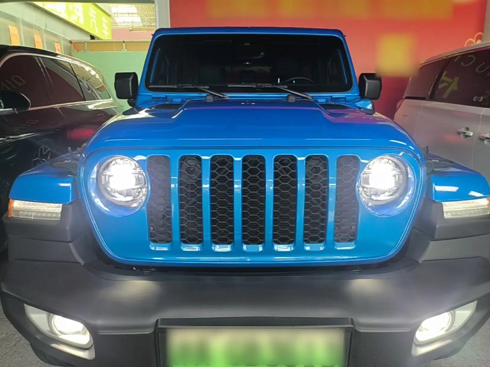 Jeep Wrangler New Energy 2021 Four-Door 2.0T 4xe Sahara — миниатюра 2