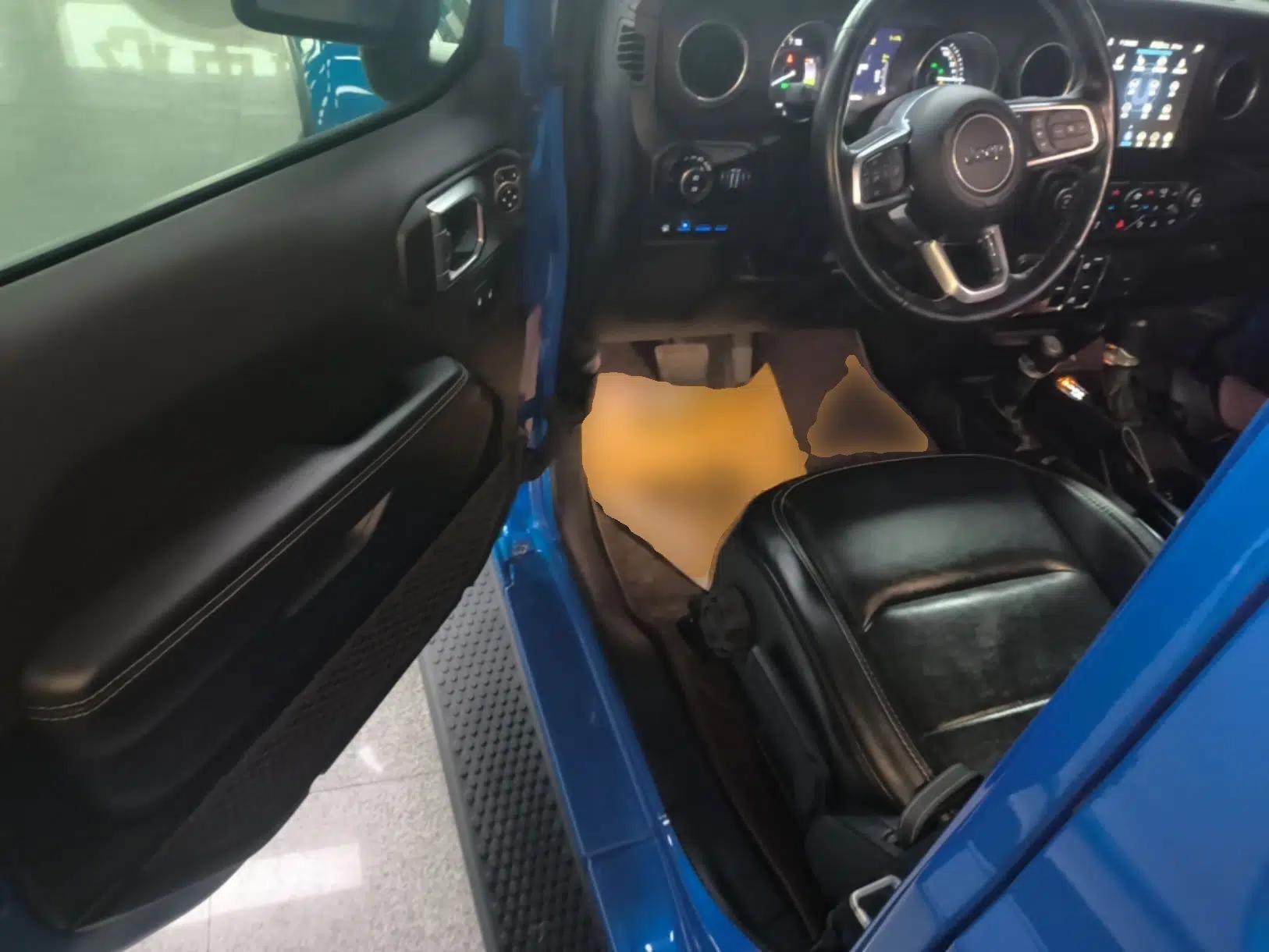 Jeep Wrangler New Energy 2021 Four-Door 2.0T 4xe Sahara — миниатюра 18