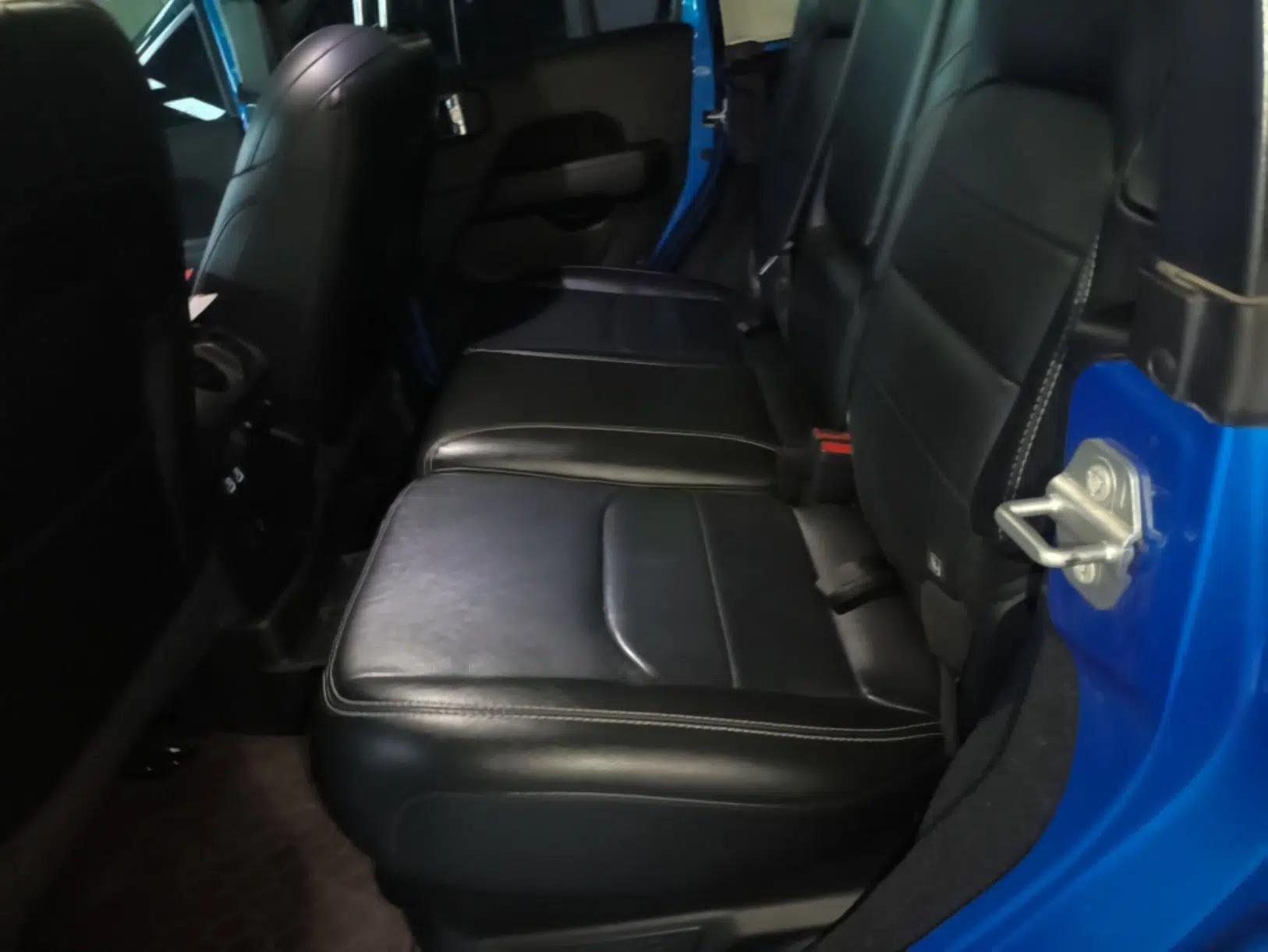 Jeep Wrangler New Energy 2021 Four-Door 2.0T 4xe Sahara — миниатюра 19